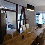 Apartamento Martin Luther, 3 Schlafzimmer, Free Wifi, Naehe Zentrum, Klimatisiert, Hell, Offen, Sehr Schoen, *