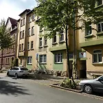Martin Luther, 3 Schlafzimmer, Free Wifi, Naehe Zentrum, Klimatisiert, Hell, Offen, Sehr Schoen, *