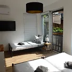 Martin Luther, 3 Schlafzimmer, Free Wifi, Naehe Zentrum, Klimatisiert, Hell, Offen, Sehr Schoen, *