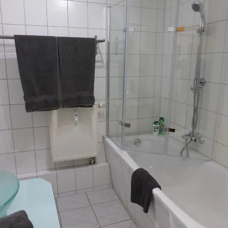 Martin Luther, 3 Schlafzimmer, Free Wifi, Naehe Zentrum, Klimatisiert, Hell, Offen, Sehr Schoen,