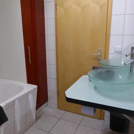 Martin Luther, 3 Schlafzimmer, Free Wifi, Naehe Zentrum, Klimatisiert, Hell, Offen, Sehr Schoen, Daire Jena