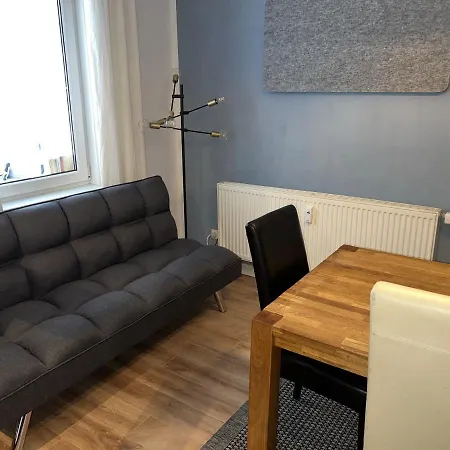 Martin Luther, 3 Schlafzimmer, Free Wifi, Naehe Zentrum, Klimatisiert, Hell, Offen, Sehr Schoen, Jena