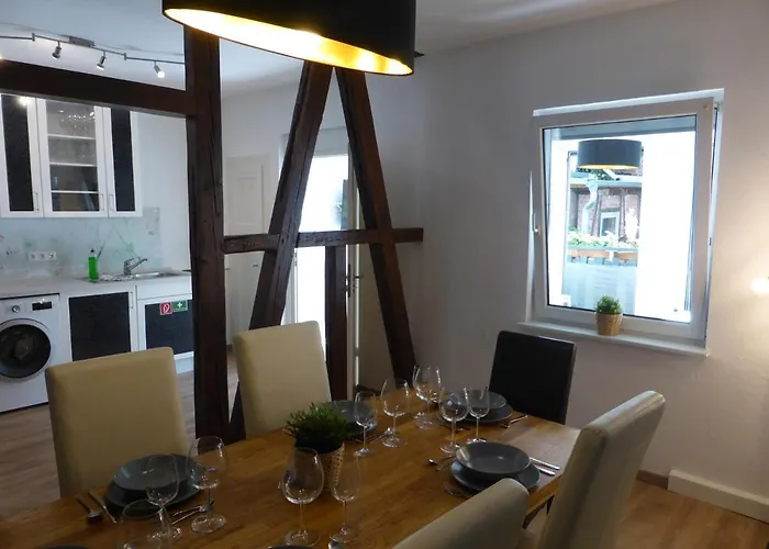 Martin Luther, 3 Schlafzimmer, Free Wifi, Nähe Zentrum, Klimatisiert, Hell, Offen, Sehr Schön, Apartment Jena