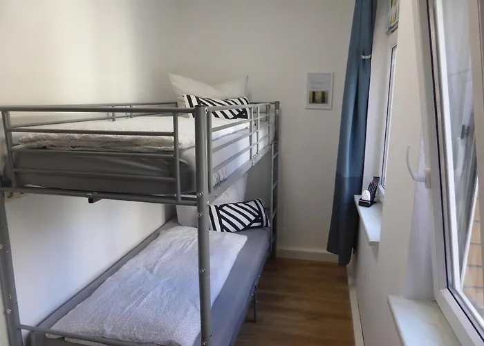 Apartment Martin Luther, 3 Schlafzimmer, Free Wifi, Nähe Zentrum, Klimatisiert, Hell, Offen, Sehr Schön, *