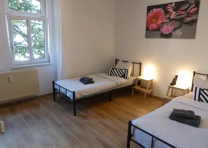 Apartment Martin Luther, 3 Schlafzimmer, Free Wifi, Nähe Zentrum, Klimatisiert, Hell, Offen, Sehr Schön,