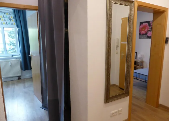 Apartment Martin Luther, 3 Schlafzimmer, Free Wifi, Nähe Zentrum, Klimatisiert, Hell, Offen, Sehr Schön,