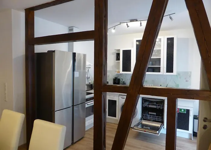 Apartment Martin Luther, 3 Schlafzimmer, Free Wifi, Nähe Zentrum, Klimatisiert, Hell, Offen, Sehr Schön,