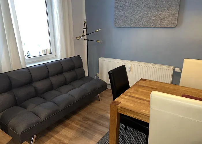 Martin Luther, 3 Schlafzimmer, Free Wifi, Nähe Zentrum, Klimatisiert, Hell, Offen, Sehr Schön, Jena